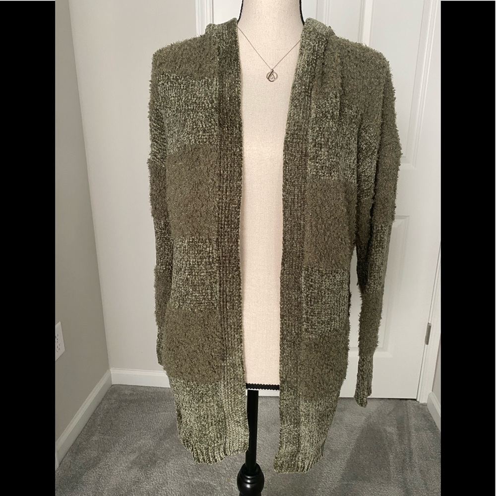 Soft Green, Hooded Sweater